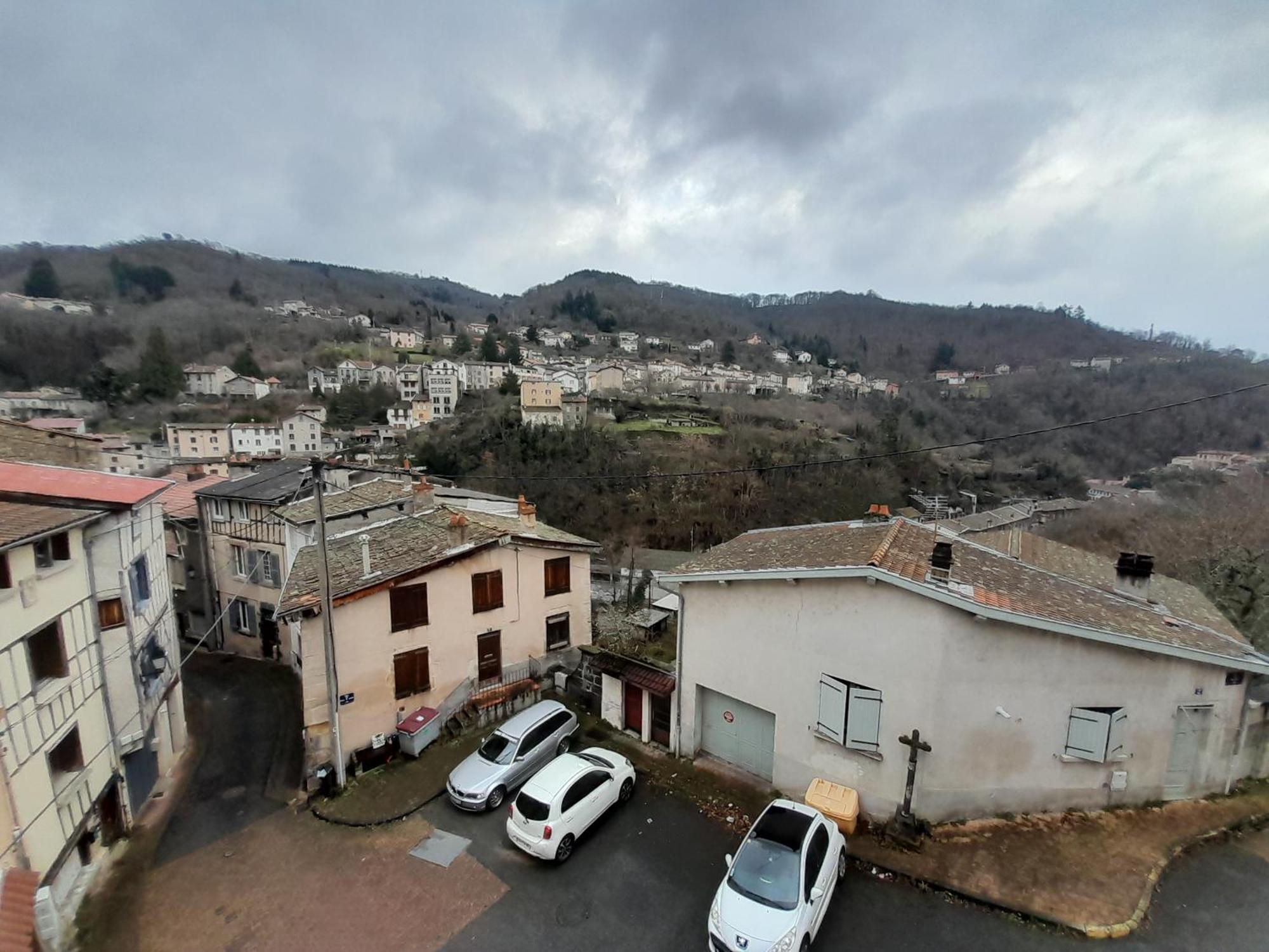 La Gabare 1 Aparthotel Thiers Exterior photo